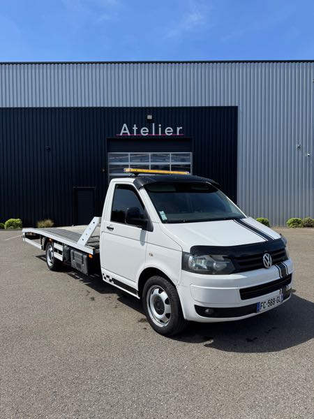 Volkswagen T5 Volkswagen transporter T5 DÉPANNEUSE