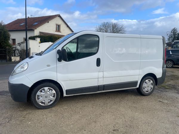 Renault Trafic FOURGON CONFORT L2H2 1200 2.0 DCI 90