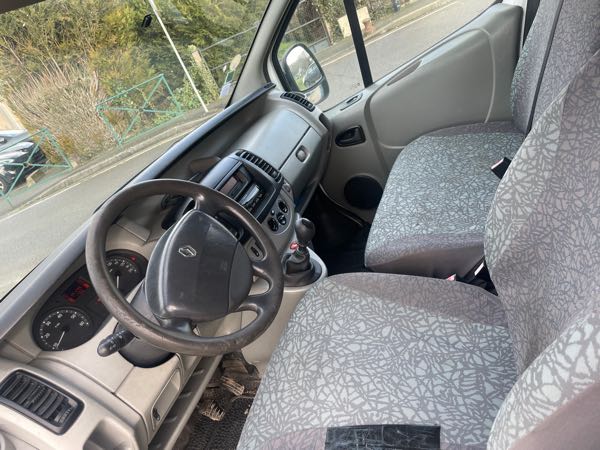 Renault Trafic FOURGON CONFORT L2H2 1200 2.0 DCI 90