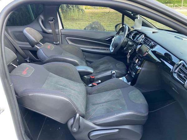 Ds 3 (2) CABRIOLET 1.2 PURETECH 110 S&amp;S PERFORMANCE LINE