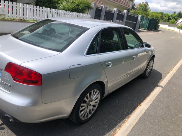 Audi A4 III 2.0 TDI 140 DPF ADVANCE EDITION