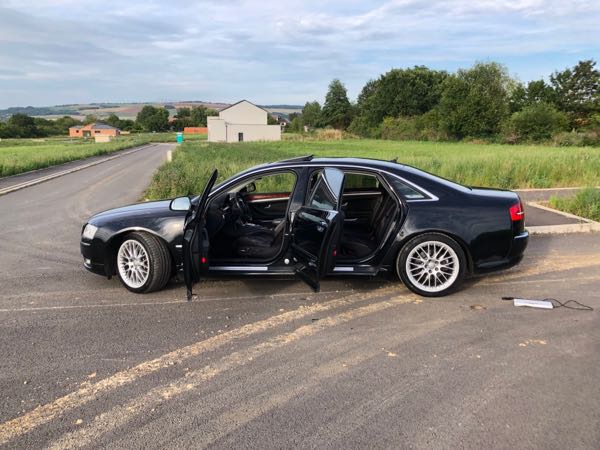 Audi A8 III (2) 4.2 V8 TDI 385 LIMOUSINE AVUS QUATTRO SPORT