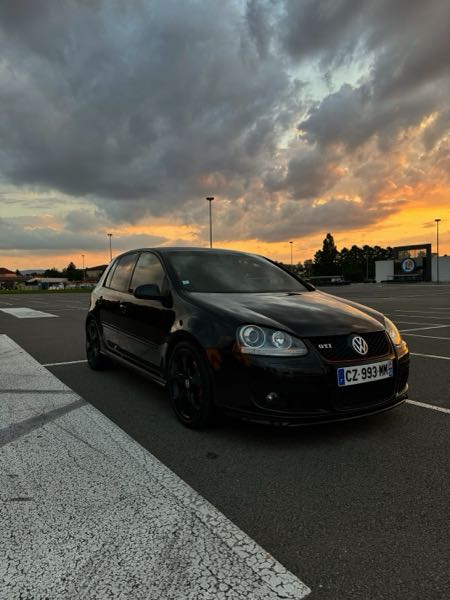 Volkswagen Golf V 2.0 TFSI 200 GTI DSG 5P