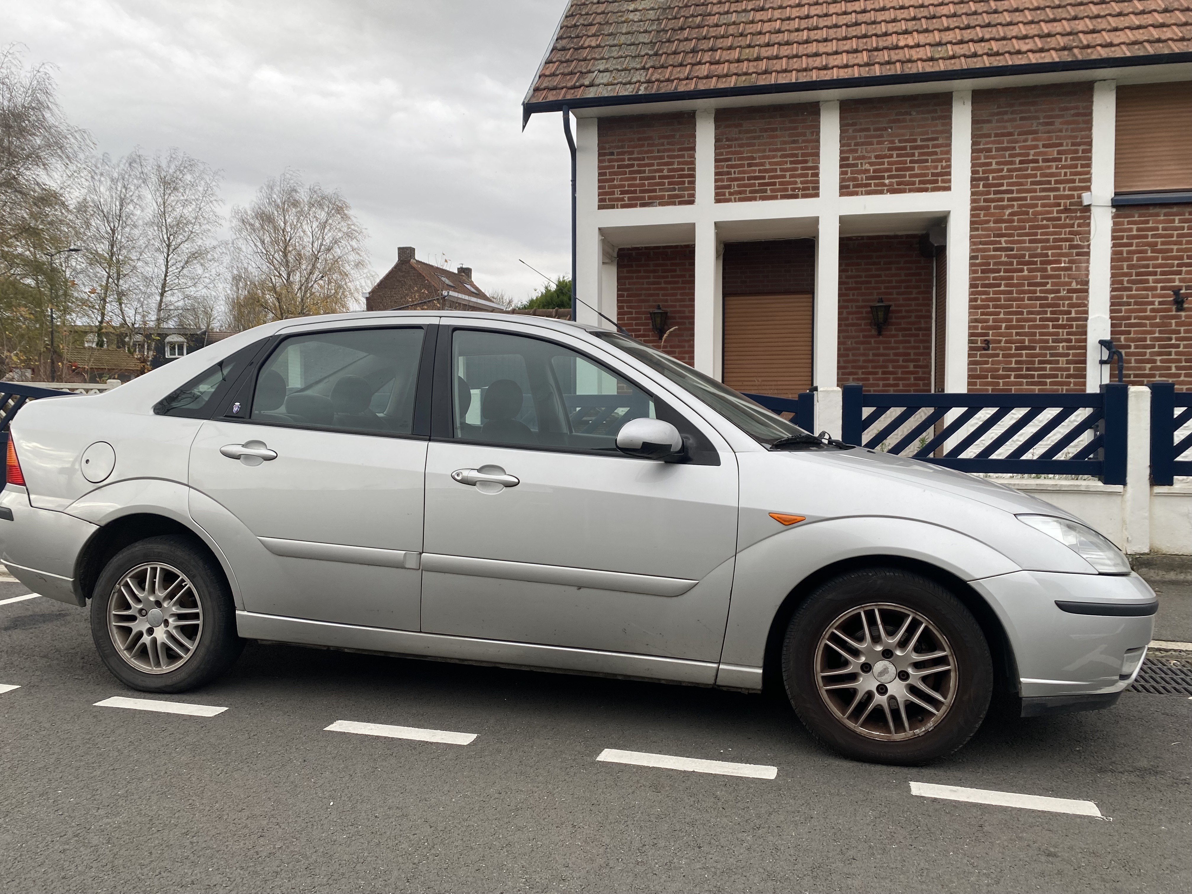 Ford Focus II 1.8 TDCI 100 UEFA CL 5P