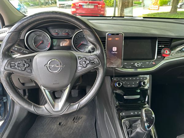 Opel Astra V SPORTS TOURER 1.6 DIESEL 136 INNOVATION