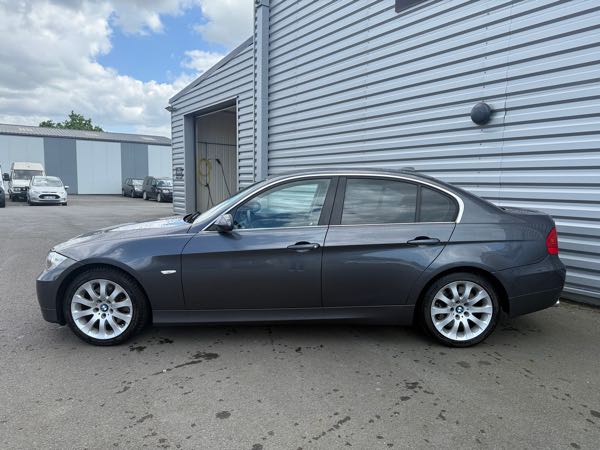 Bmw Serie 3 (E90) 330I LUXE