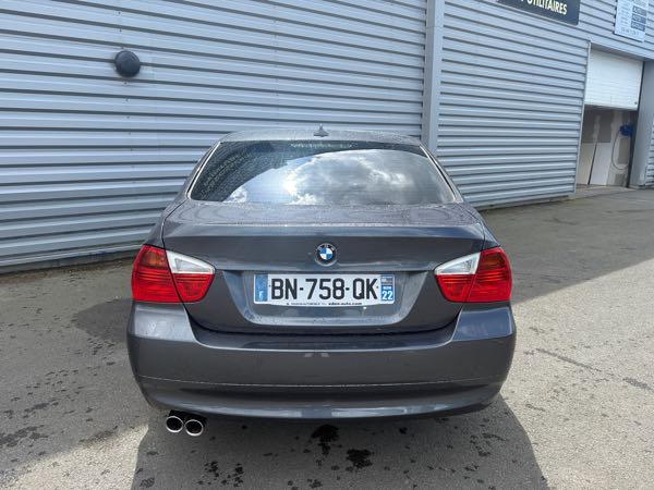 Bmw Serie 3 (E90) 330I LUXE