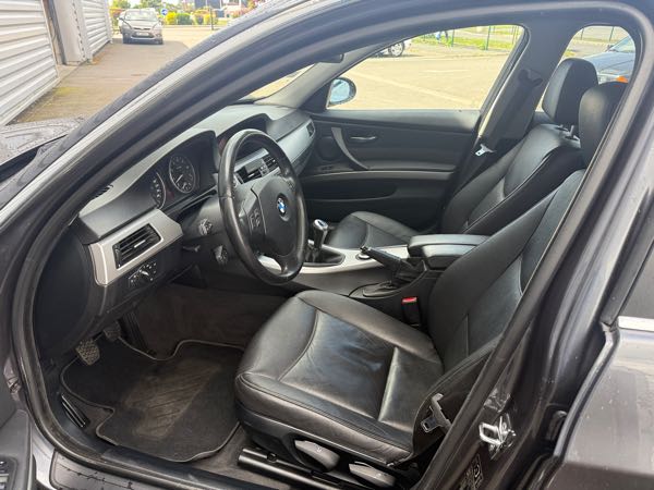 Bmw Serie 3 (E90) 330I LUXE