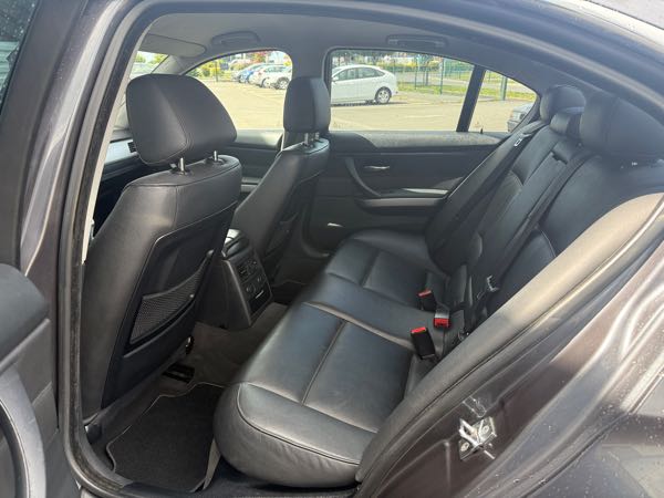 Bmw Serie 3 (E90) 330I LUXE