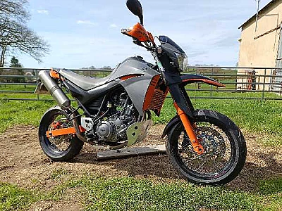 YAMAHA XT X