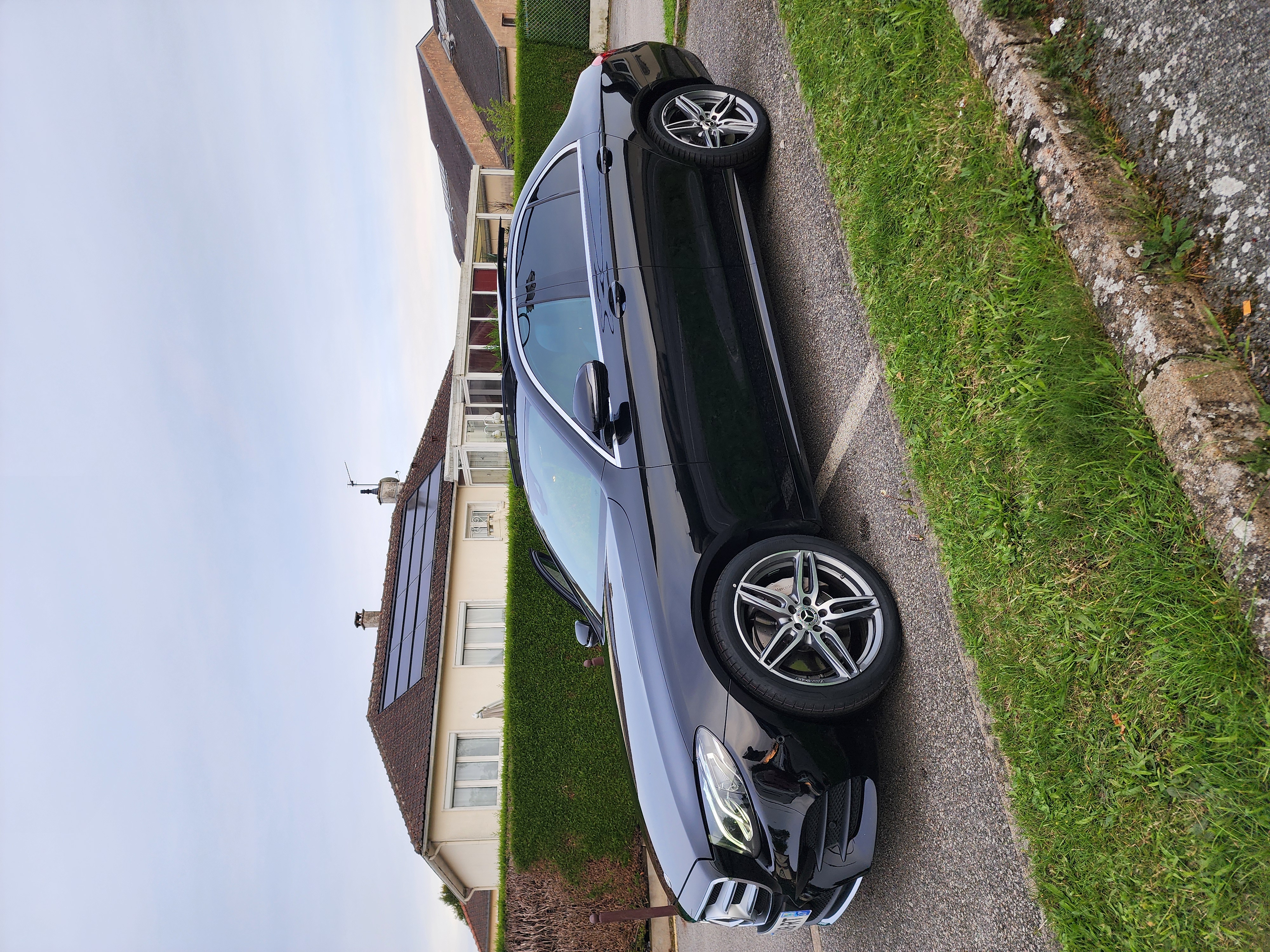 Mercedes-Benz Classe E V (2) 220 D AMG LINE 9G-TRONIC