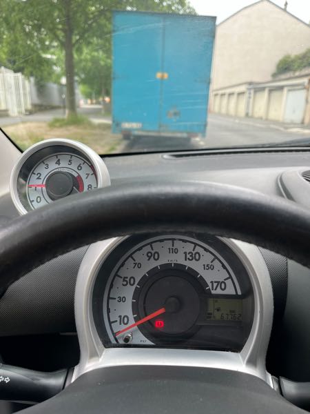 Peugeot 107 (2) 1.0 68 BLACK &amp; SILVER 5P