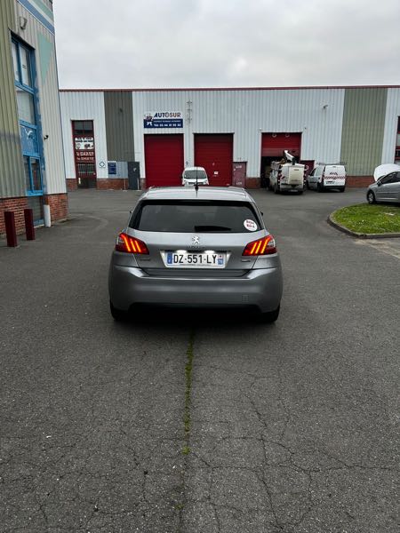 Peugeot 308 II 1.6 BLUEHDI 120 S&amp;S FELINE EAT6