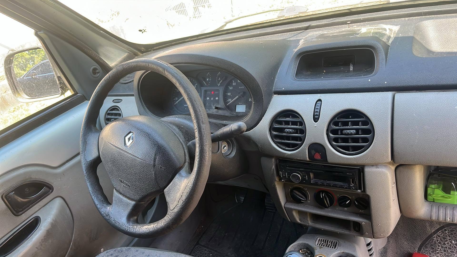 Renault Kangoo Express II (2) COMPACT GENERIQUE DCI 75