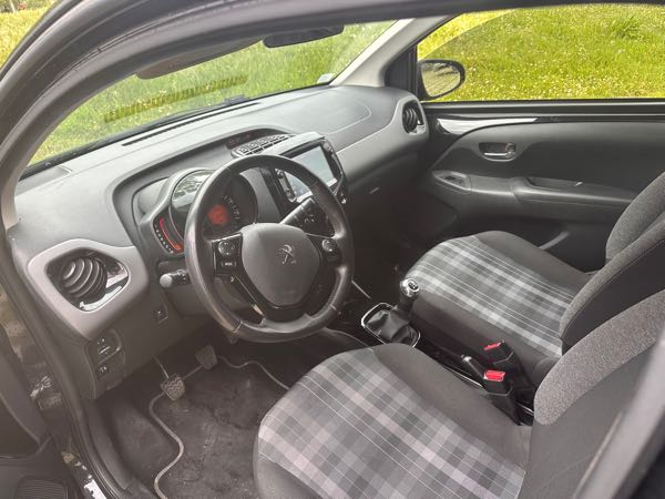 Peugeot 108 1.0 VTI 72 S&amp;S ALLURE 5P
