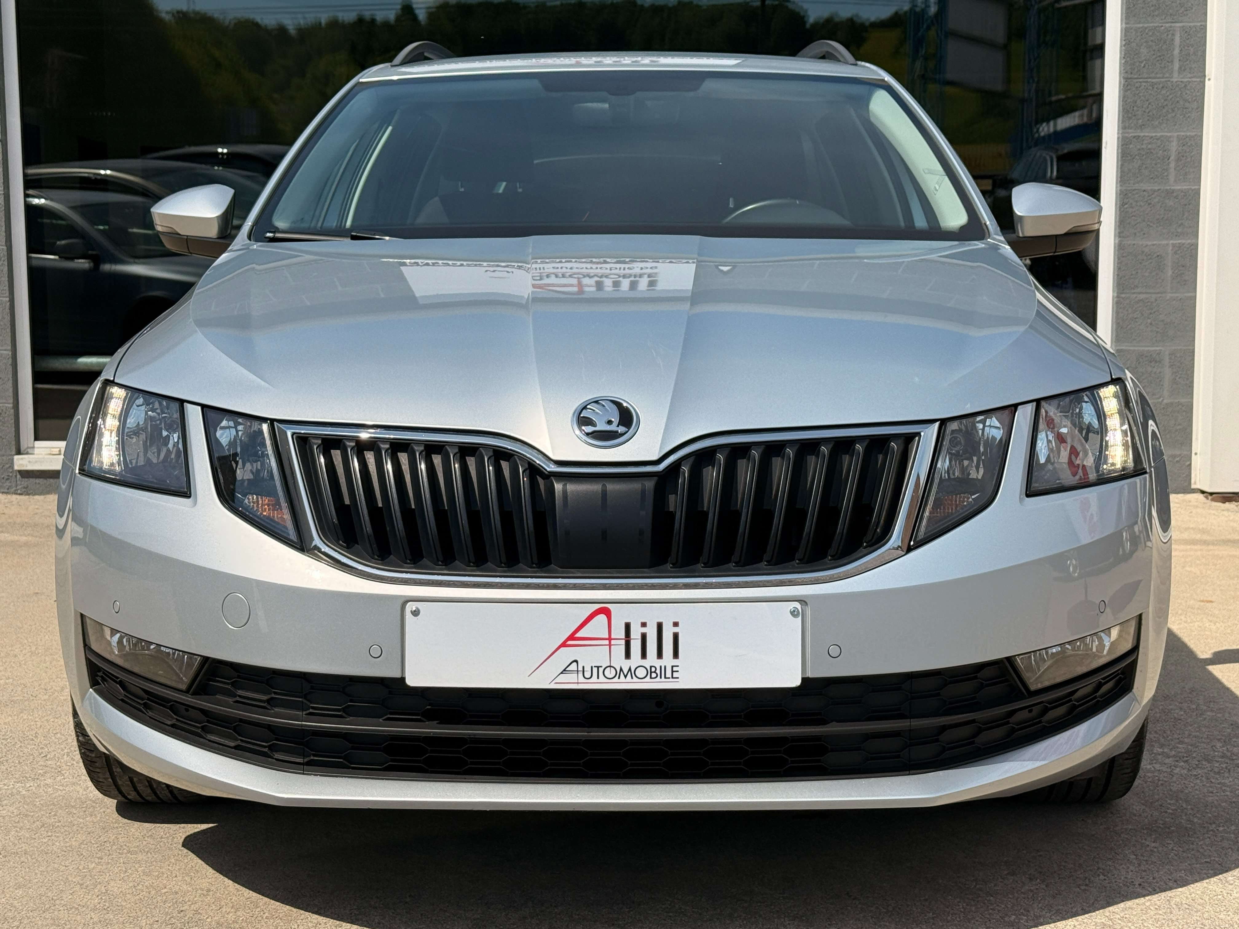 Skoda Octavia SW 1.6 TDi*Gps*1er Main*Garantie 12 Mois*Style*