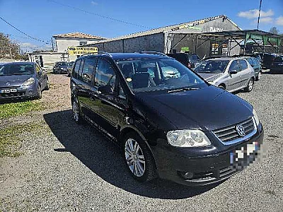 Volkswagen Touran (2) 2.0 TDI 140 SPORTLINE