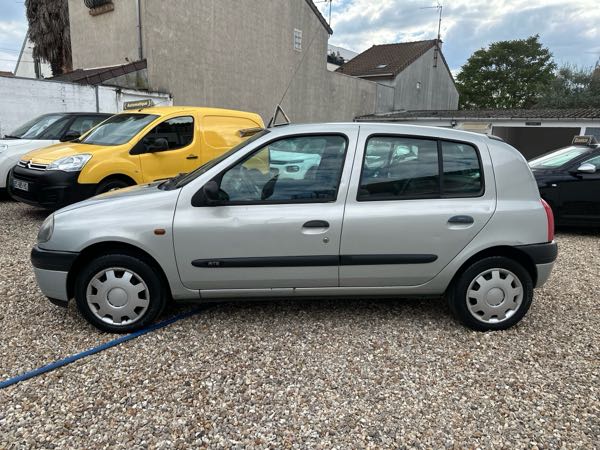 Renault Clio III 1.2 60 DYNAMIQUE 5P