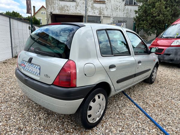 Renault Clio III 1.2 60 DYNAMIQUE 5P