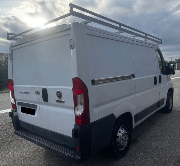 Fiat Ducato III (2) 3.3 L H2 2.3 MULTIJET 130 PACK PROFESSIONAL