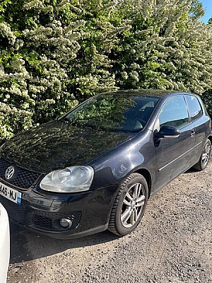 Volkswagen Golf VII 1.6 TDI 105 BLUEMOTION TECHNOLOGY CARAT 3P