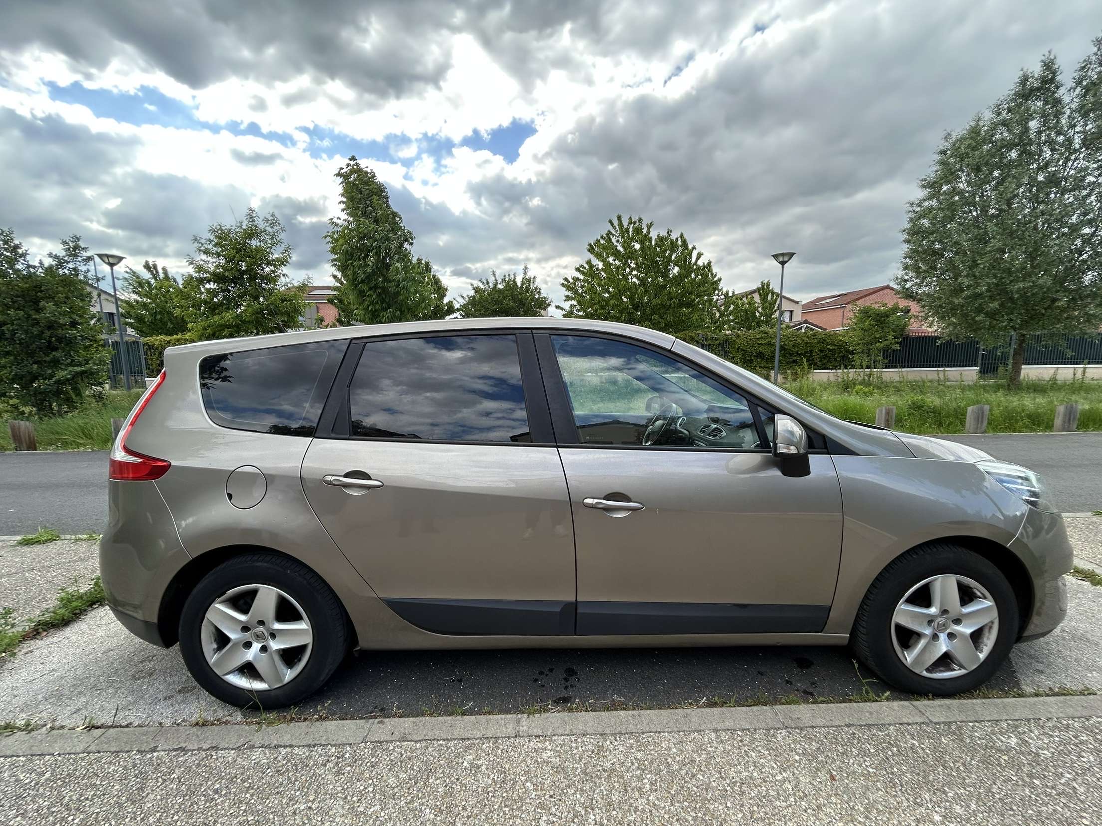 Renault Grand Scenic IV 1.6 DCI 130 ENERGY INTENS 7PL