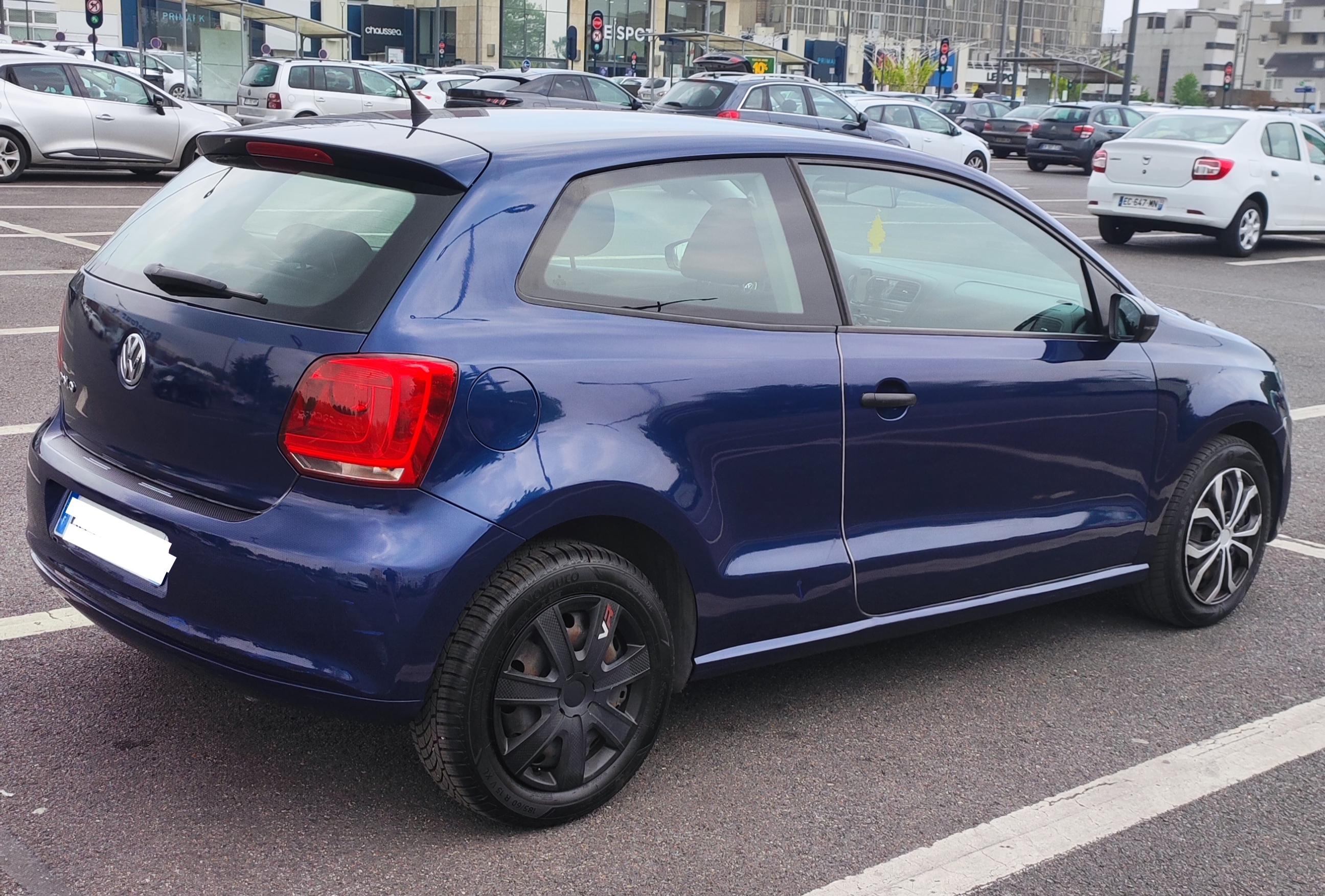 Volkswagen Polo V 1.2 60 TRENDLINE 3P