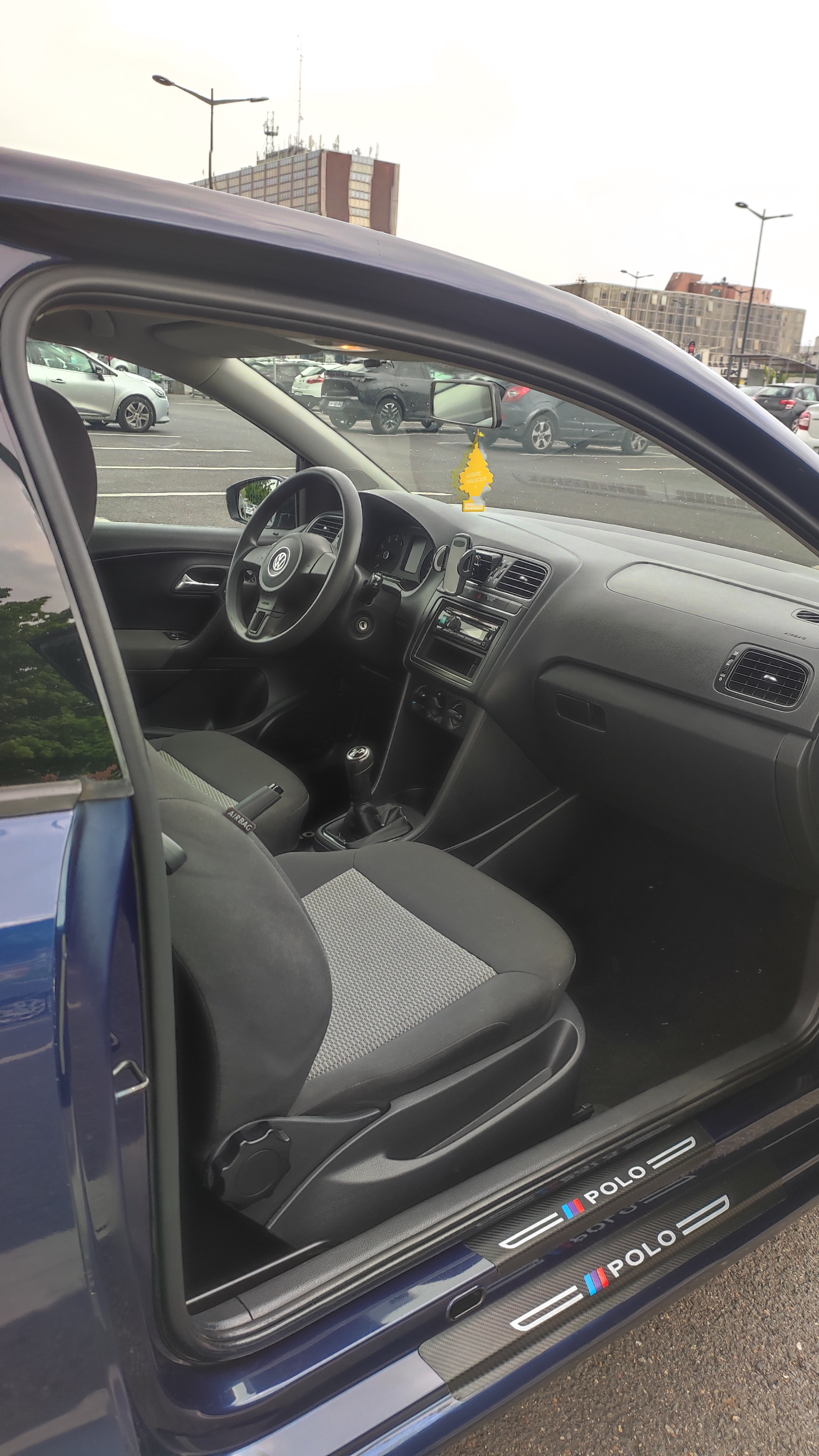 Volkswagen Polo V 1.2 60 TRENDLINE 3P