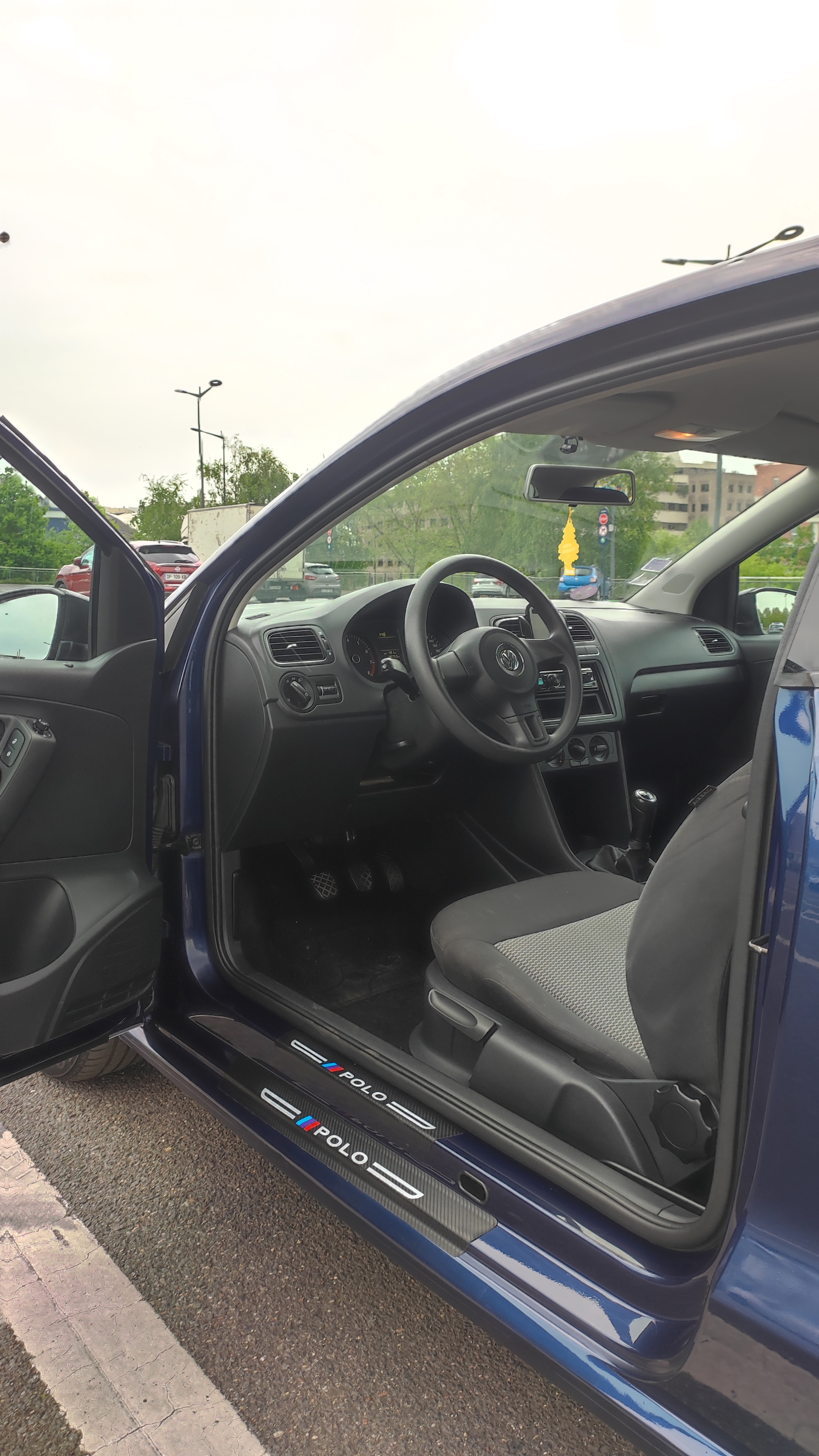 Volkswagen Polo V 1.2 60 TRENDLINE 3P