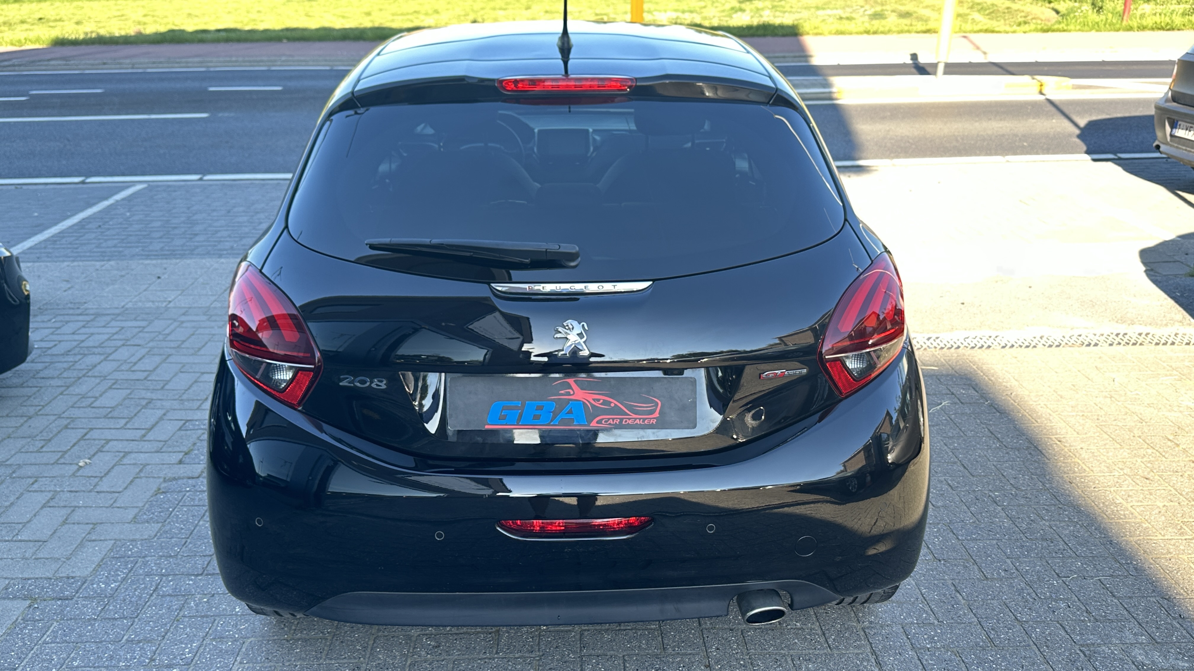 Peugeot 208 (2) 1.2 PURETECH 110 S&amp;S GT LINE Camera, GPS, Toit Panor