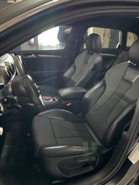 Audi S3 Bonjour je souhaite vendre mon Audi A3 sportback sline de 20