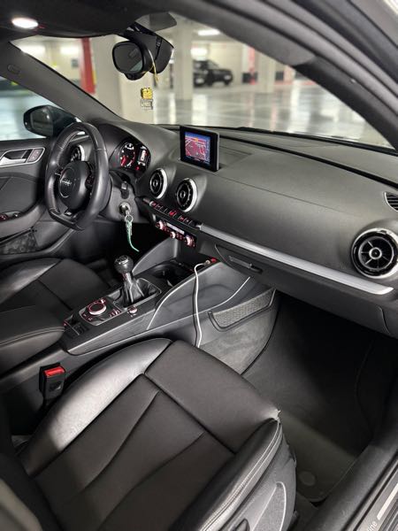 Audi S3 Bonjour je souhaite vendre mon Audi A3 sportback sline de 20