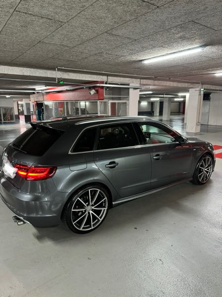 Audi S3 Bonjour je souhaite vendre mon Audi A3 sportback sline de 20