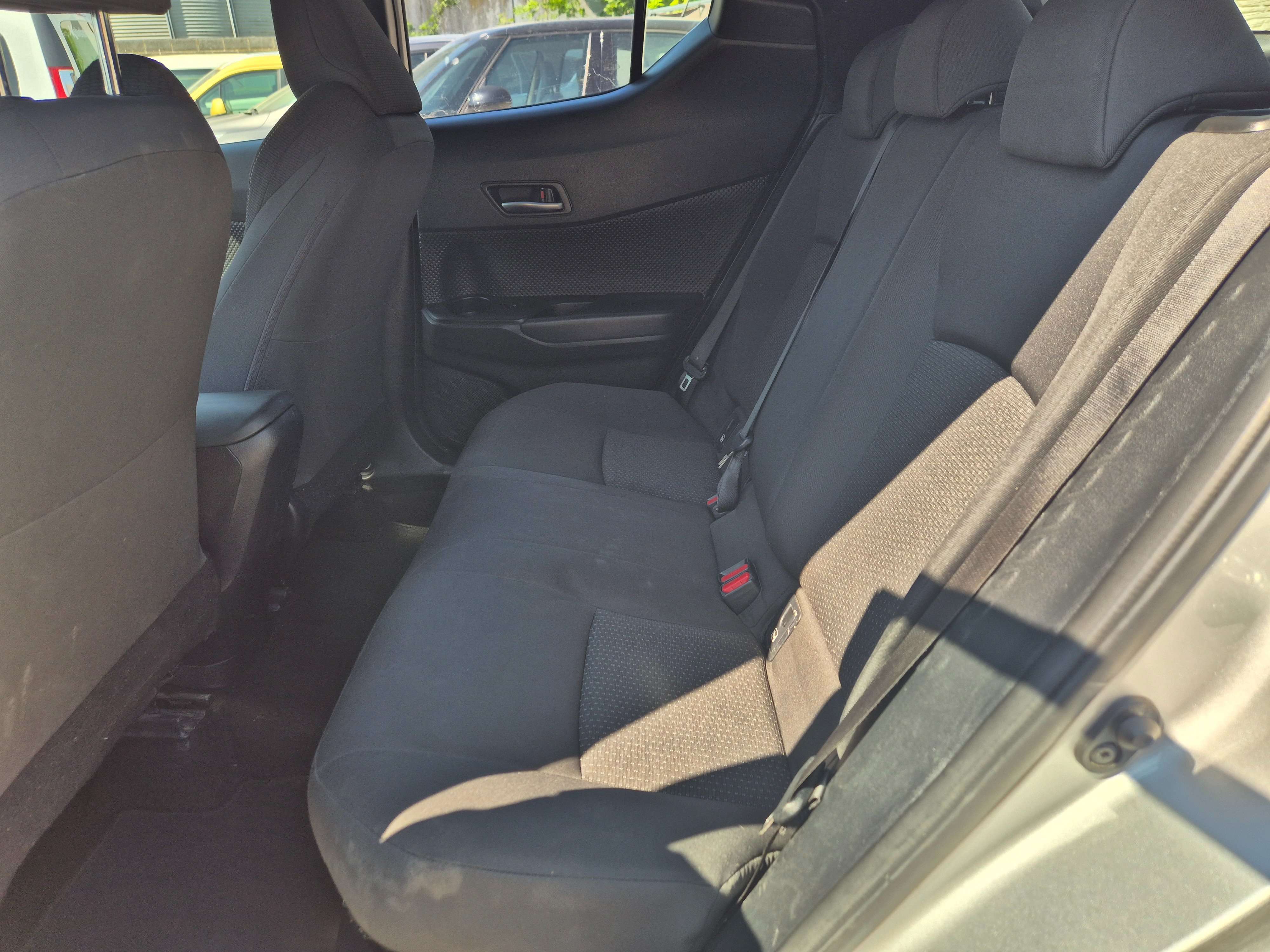 Toyota C-HR 1.8i VVT-i Hybrid // CARNET//CAMERA/GPS/GARANTIE