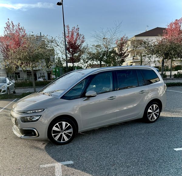 Citroen Spacetourer TAILLE M 1.6 BLUEHDI 120 S&amp;S SHINE BV6