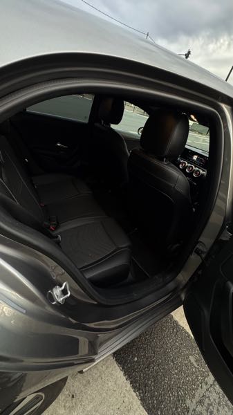 Mercedes-Benz Classe A IV BERLINE 200 D BUSINESS LINE 8G-DCT