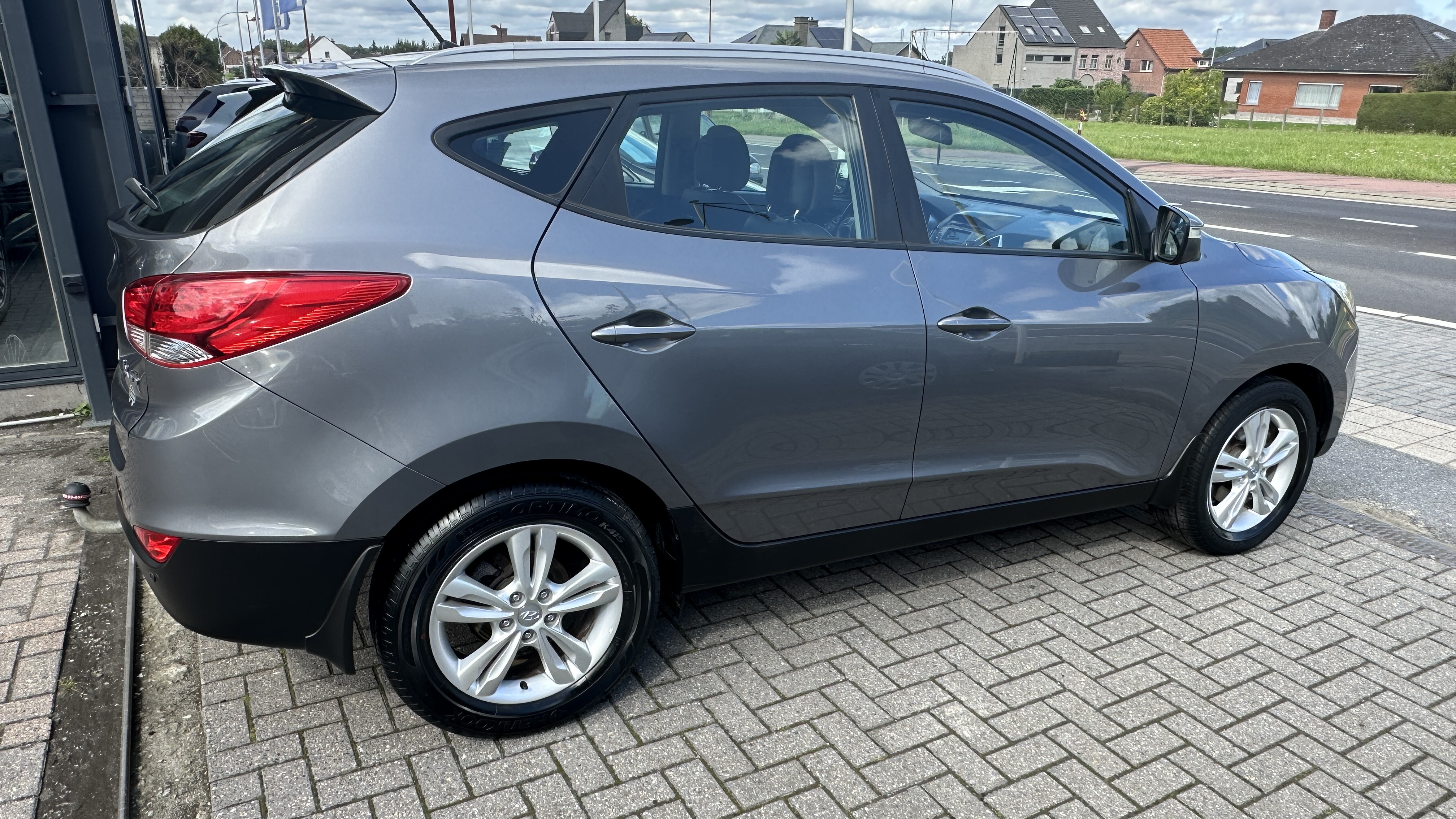 Hyundai Tucson IX35 1.6i 2WD Executive, Airco, Garantie 12 Mois.