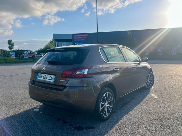 Peugeot 308 II 1.6 BLUEHDI 120 S&amp;S ALLURE