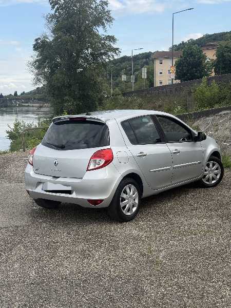 Renault Clio III 1.5 DCI 85 AUTHENTIQUE 5P