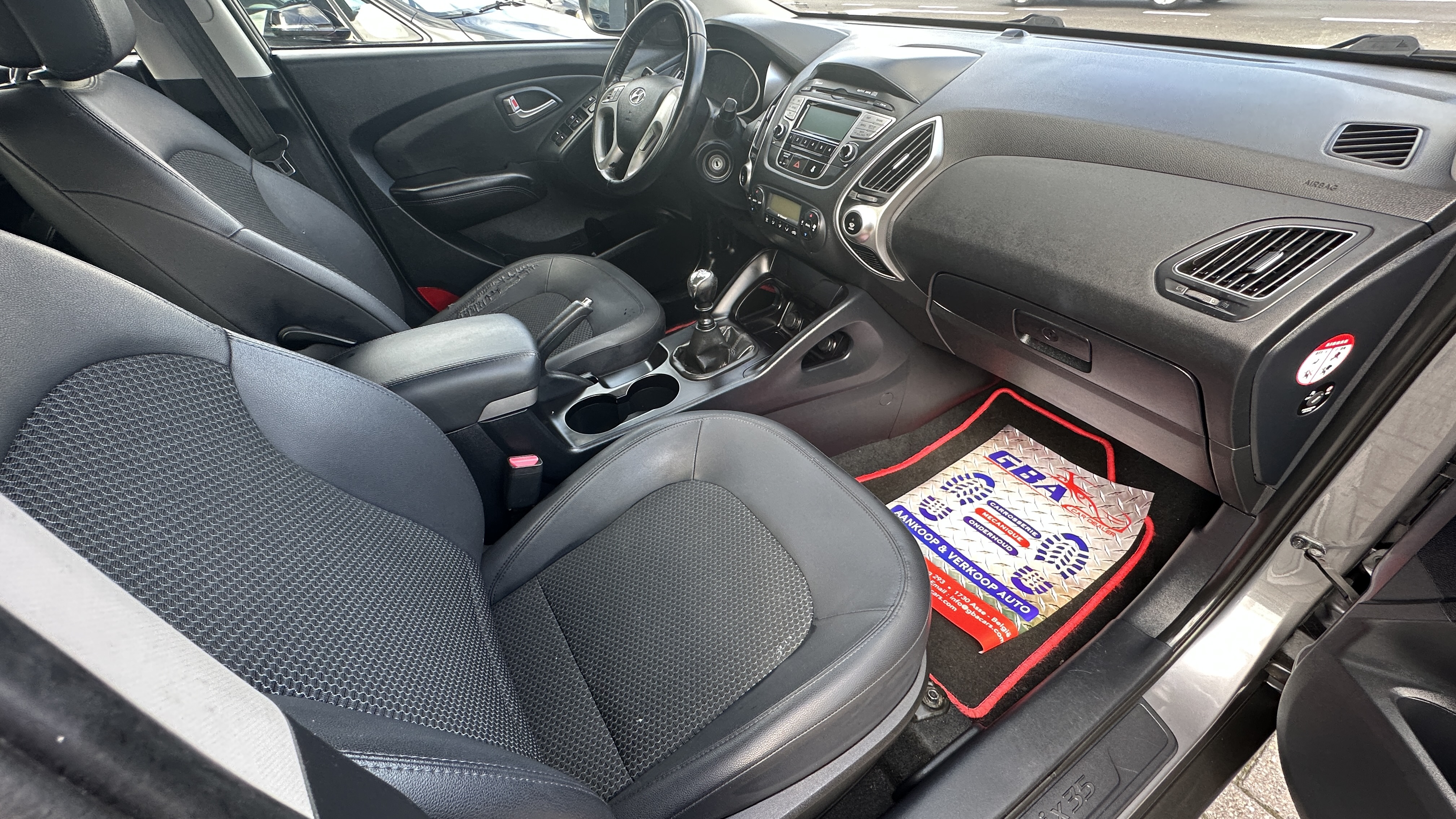 Hyundai Tucson IX35 1.6i 2WD Executive, Airco, Garantie 12 Mois.
