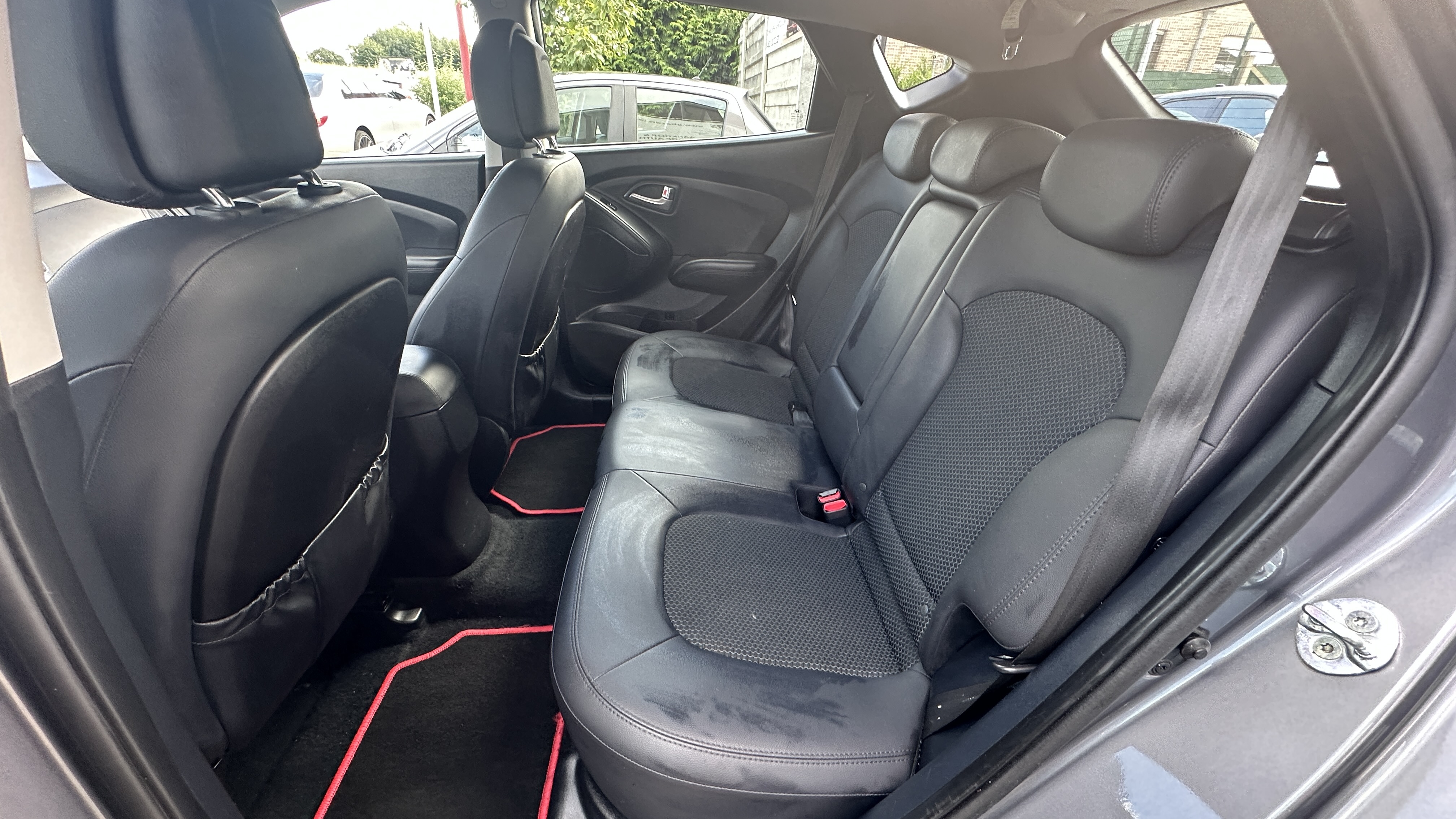Hyundai Tucson IX35 1.6i 2WD Executive, Airco, Garantie 12 Mois.