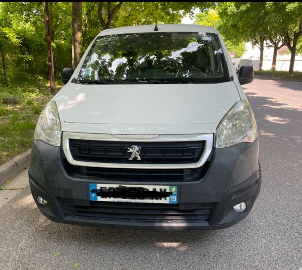 Peugeot Partner II (3) 1.6 BLUEHDI 75 STANDARD PREMIUM