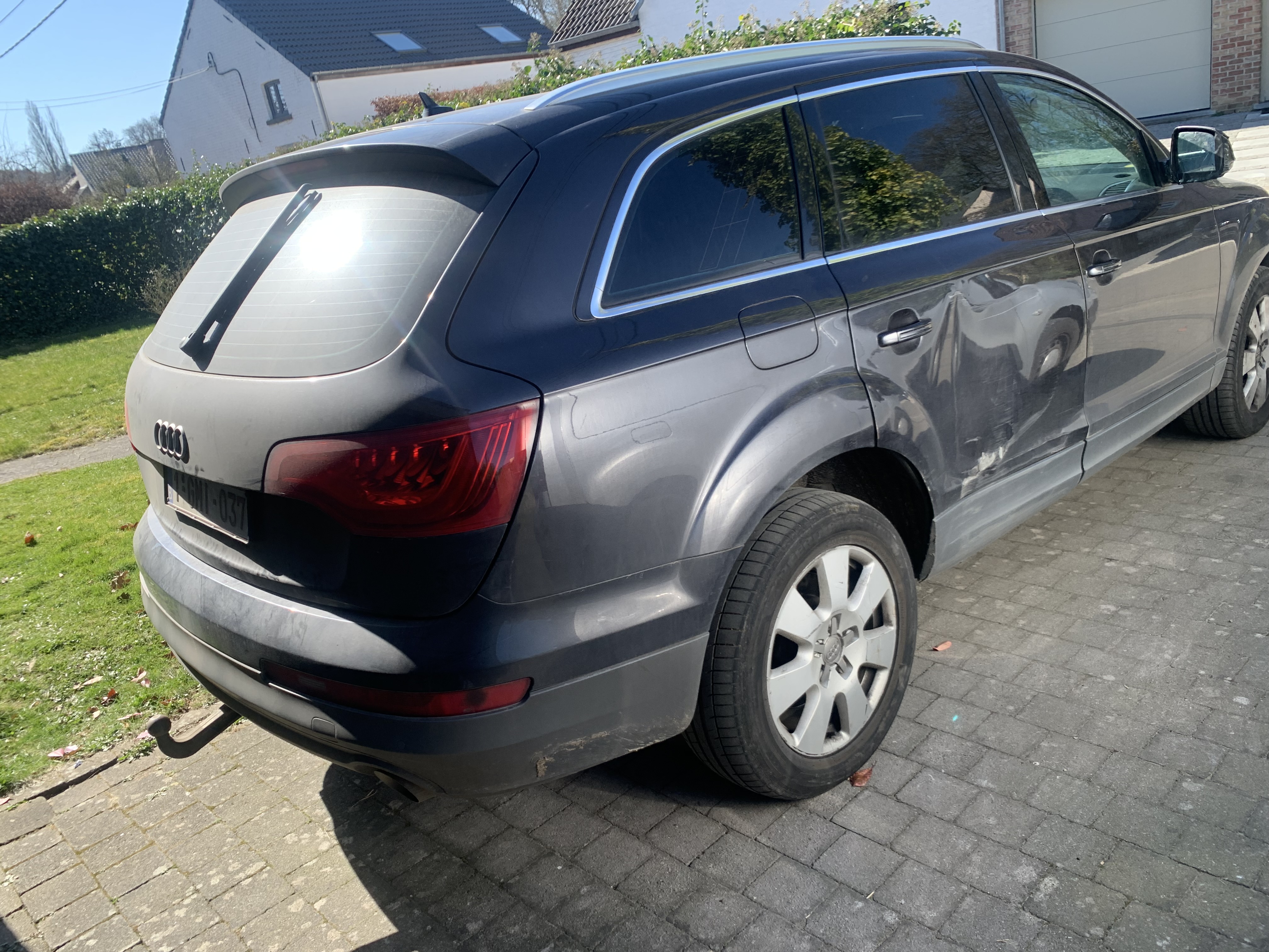 Audi Q7 (2) 3.0 V6 TDI 204 AMBIENTE 7PL