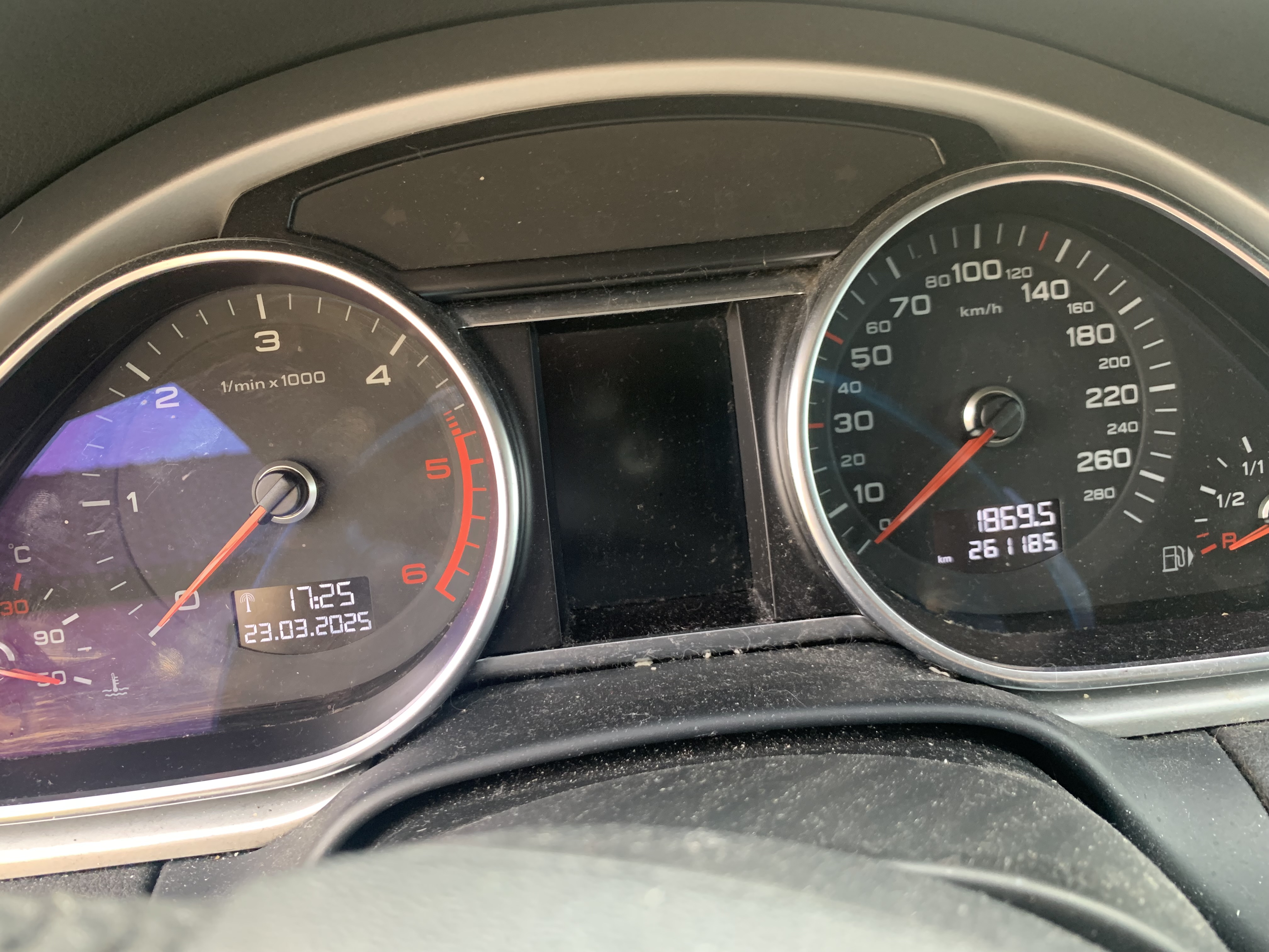 Audi Q7 (2) 3.0 V6 TDI 204 AMBIENTE 7PL