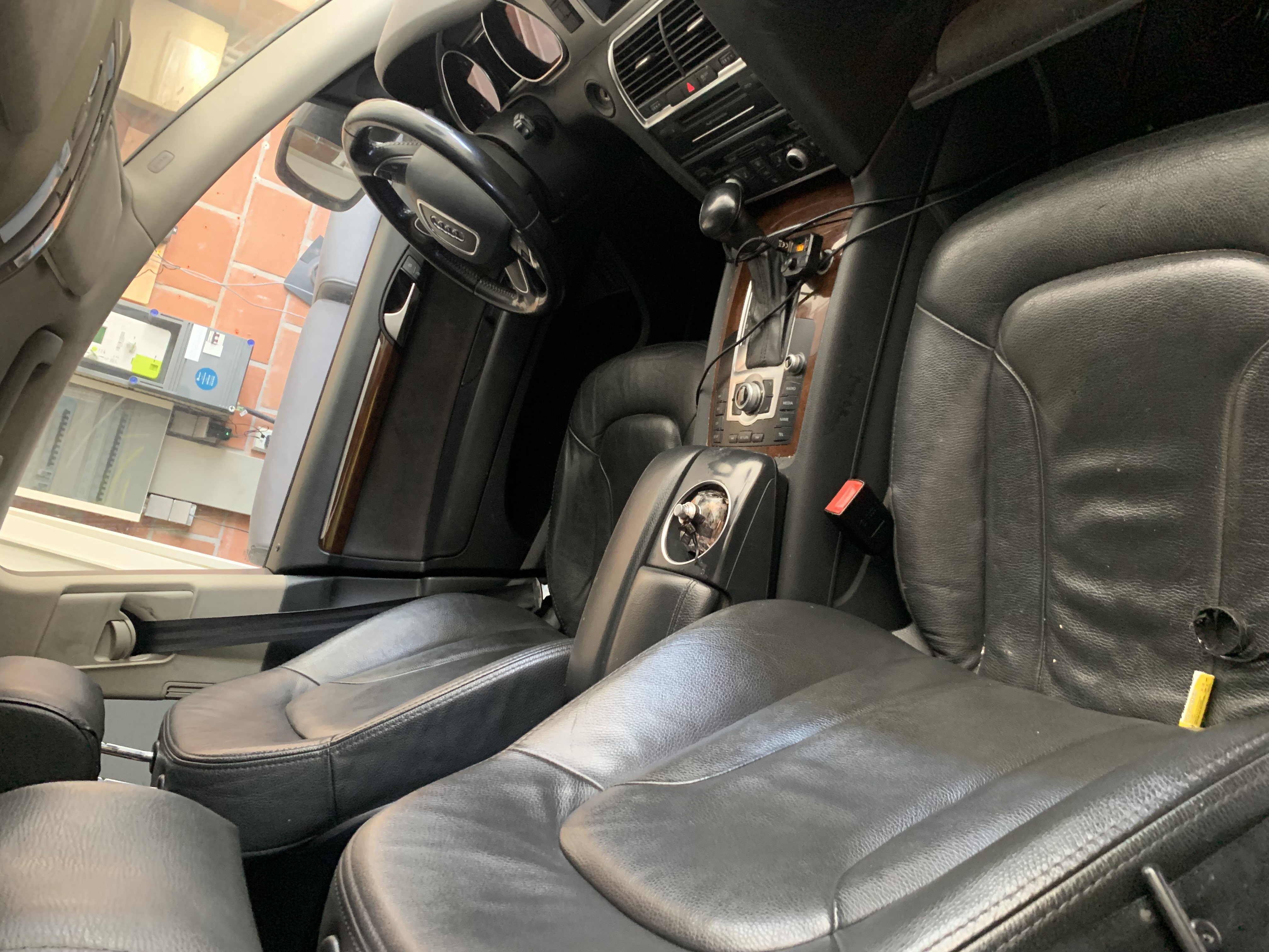 Audi Q7 (2) 3.0 V6 TDI 204 AMBIENTE 7PL