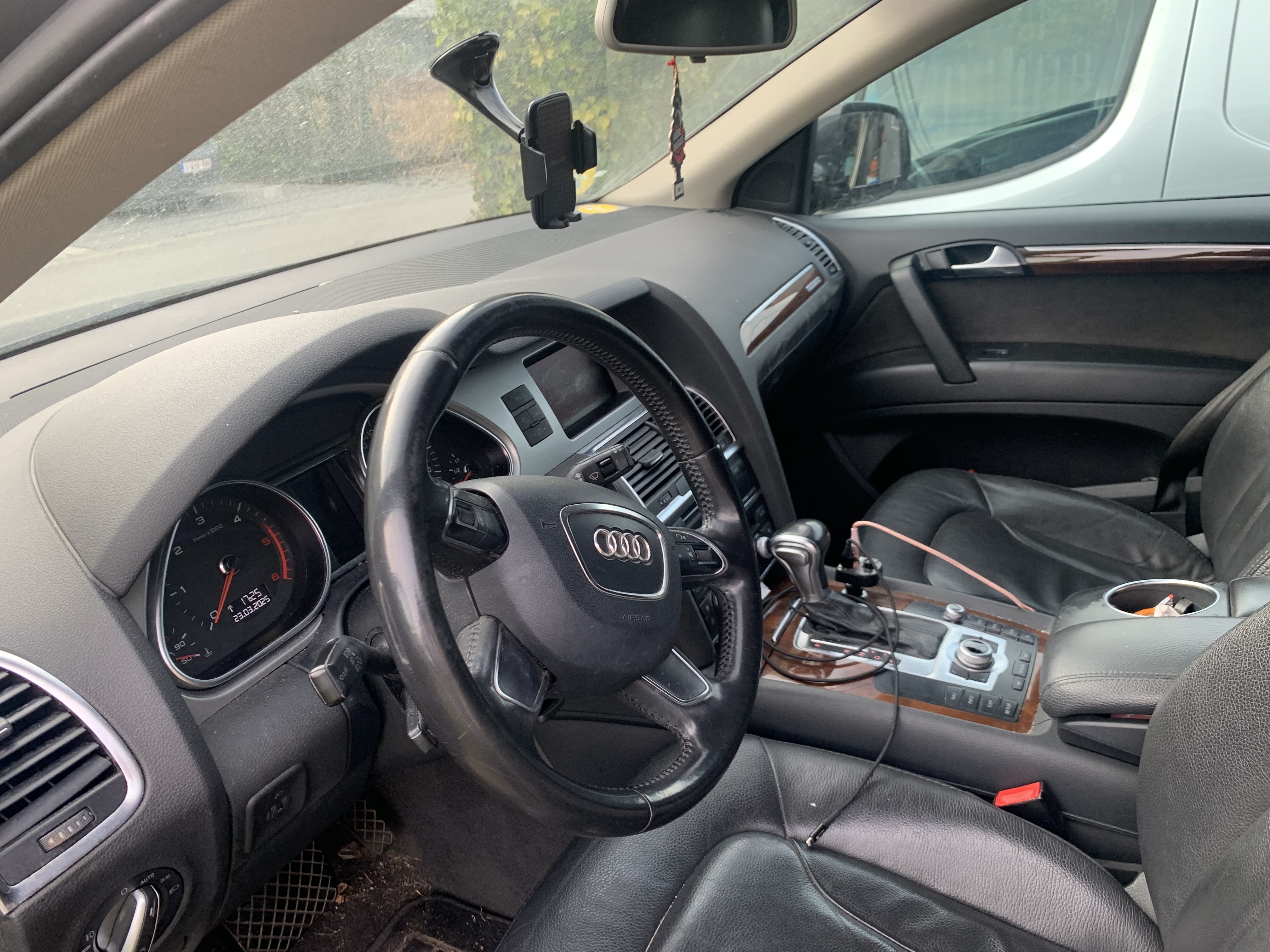 Audi Q7 (2) 3.0 V6 TDI 204 AMBIENTE 7PL