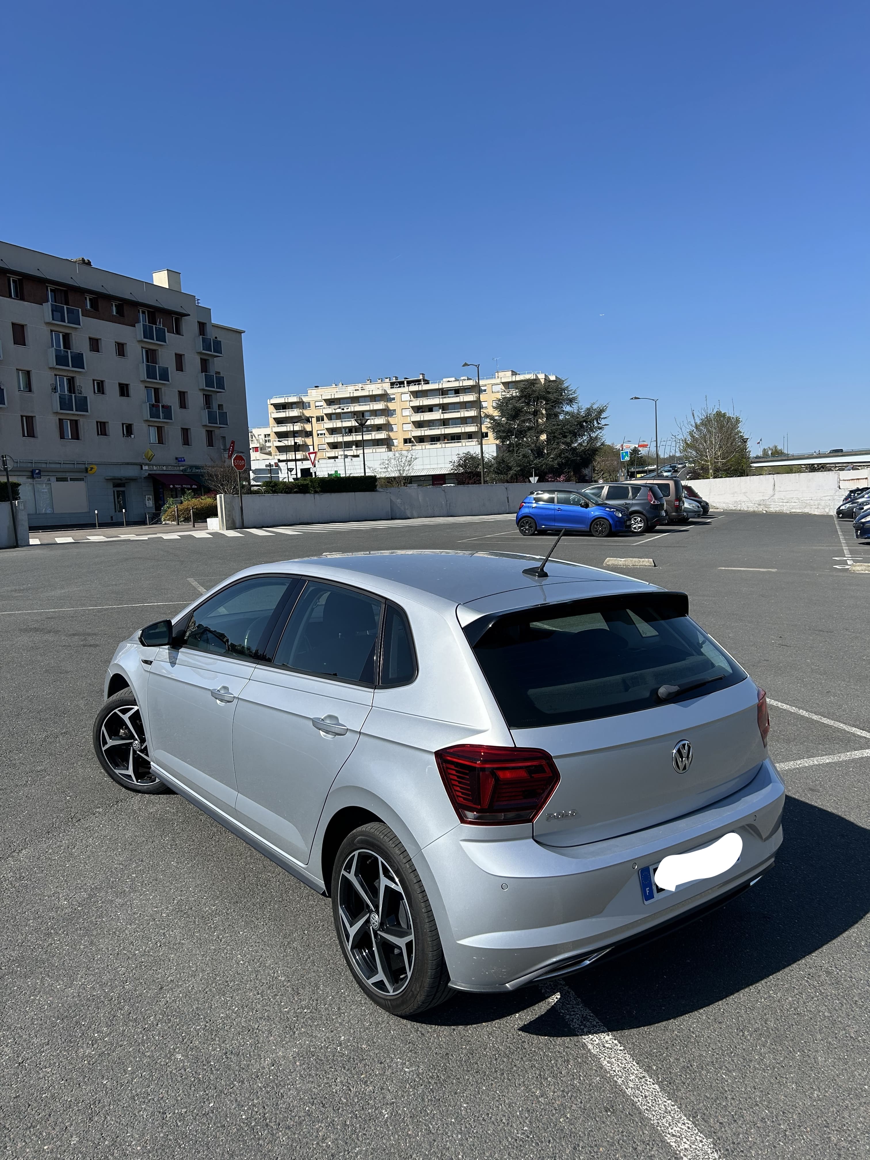 Volkswagen Polo VI 1.0 TSI 95 5CV R-LINE