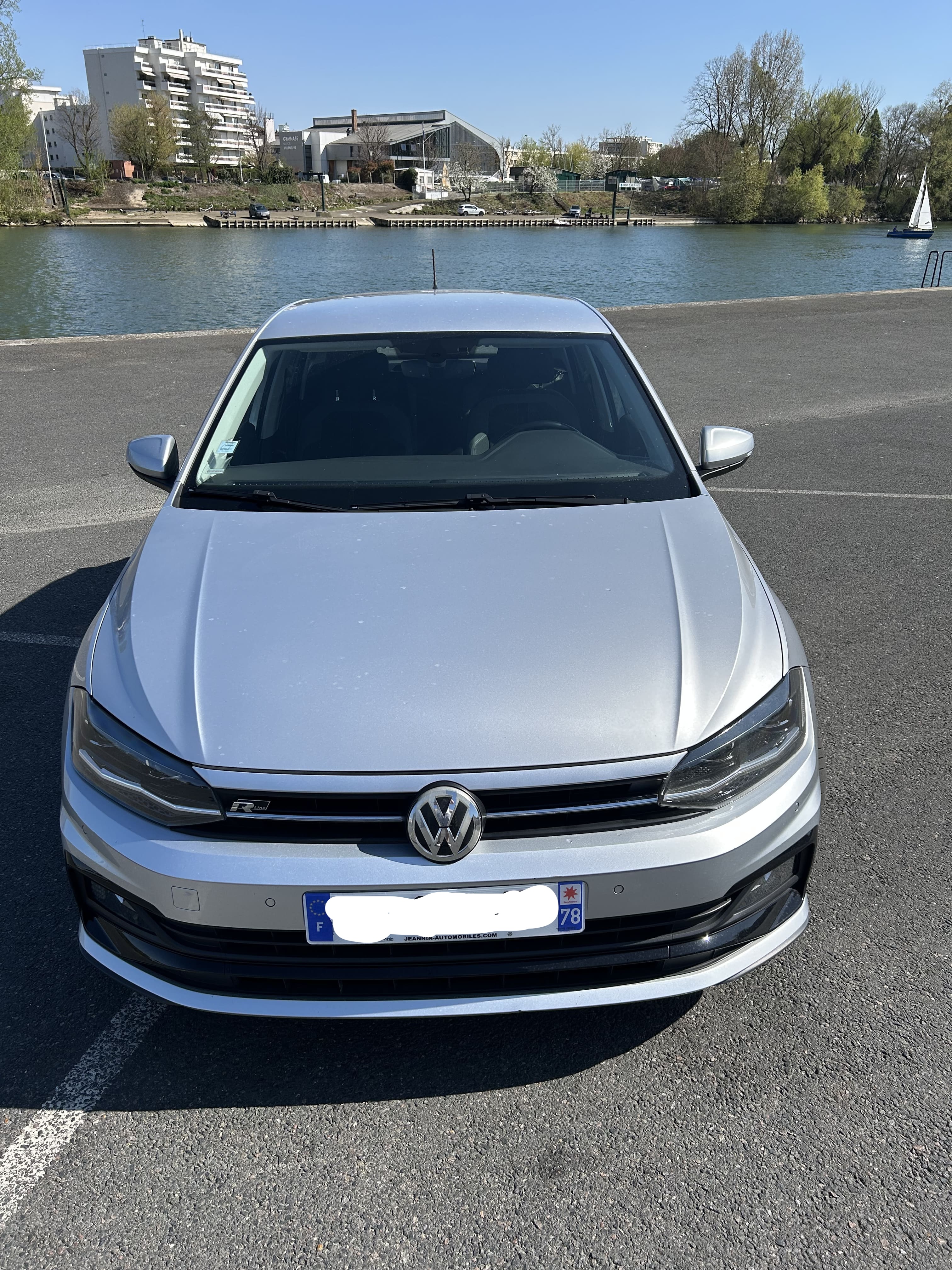 Volkswagen Polo VI 1.0 TSI 95 5CV R-LINE