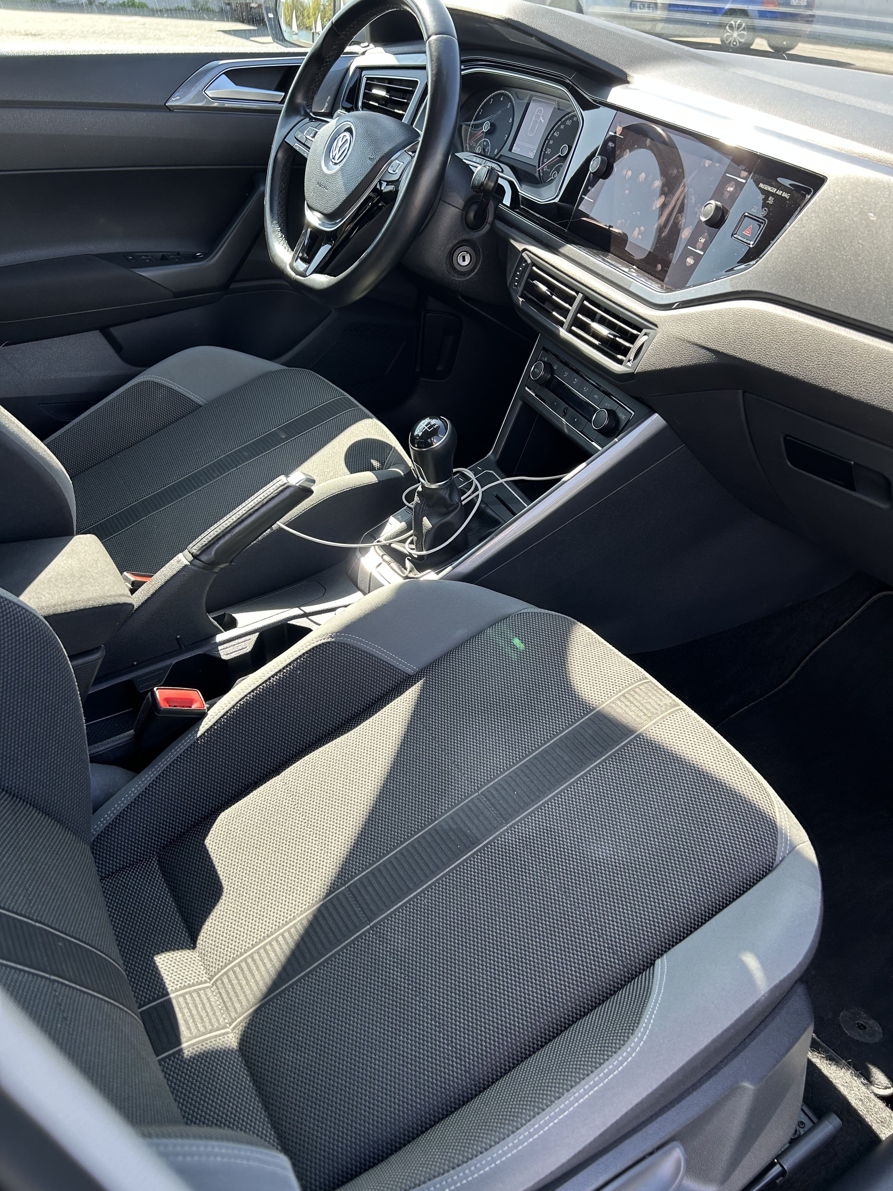 Volkswagen Polo VI 1.0 TSI 95 5CV R-LINE