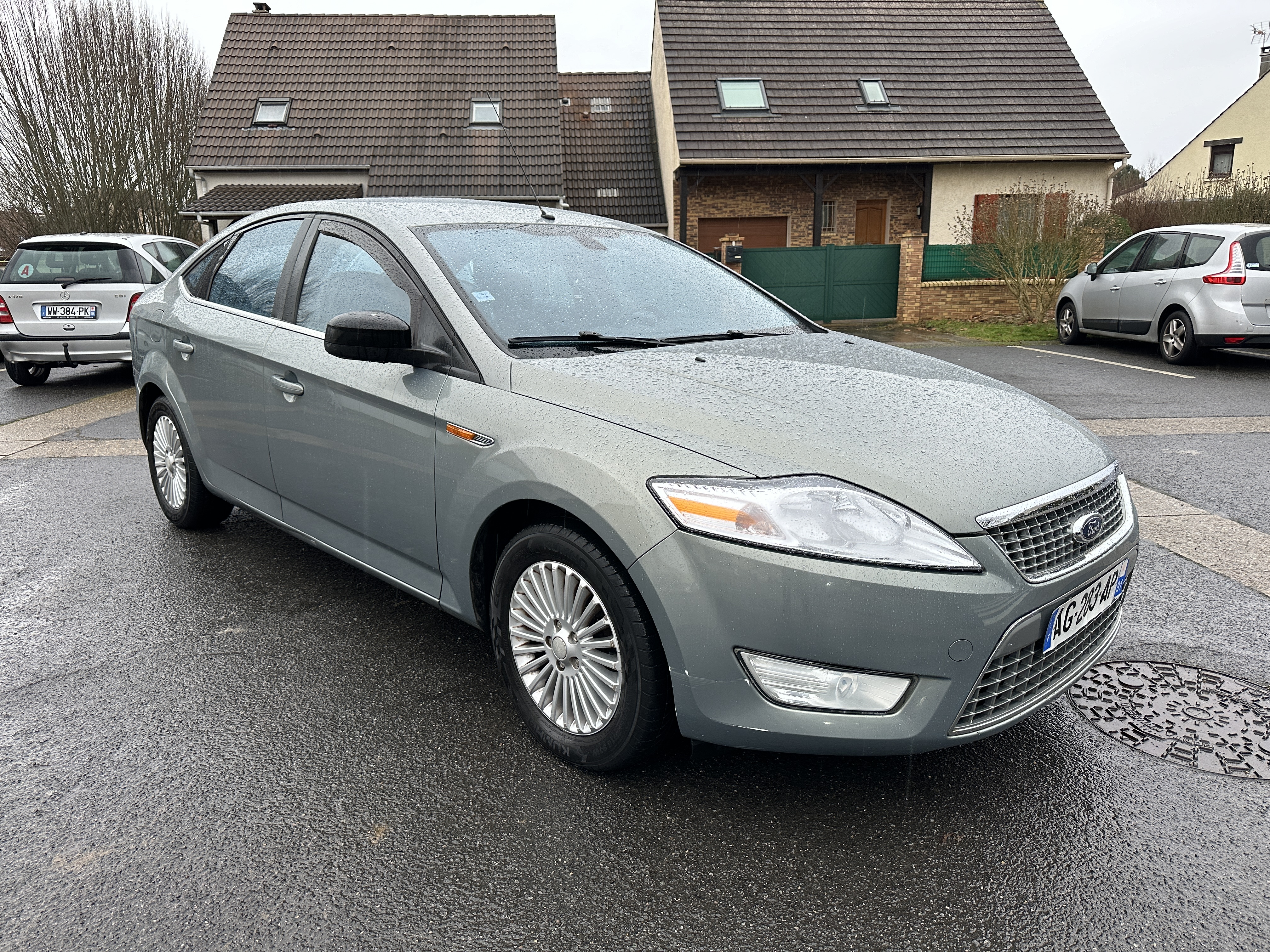 Ford Mondeo III (2) 1.8 TDCI 125 TREND BVM6 5P